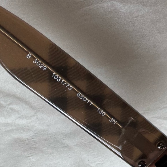 Burberry Nova Check Pattern Aviator Sunglasses - Picture 6 of 8